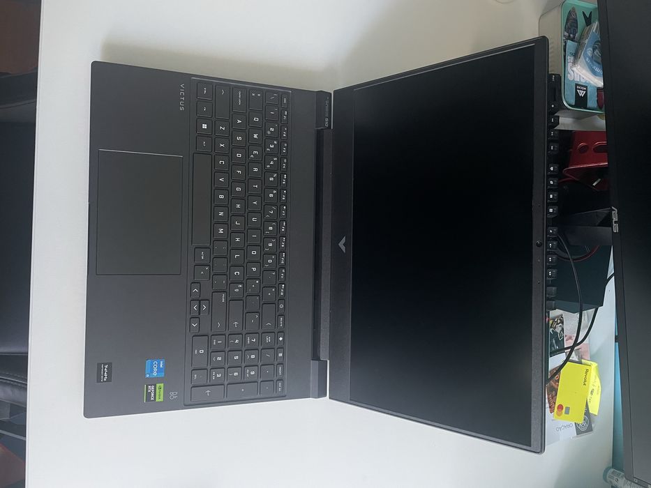 HP Victus 15 Gaming - i5 - 12500H, RTX 4060, 16GB RAM, 1TB SSD