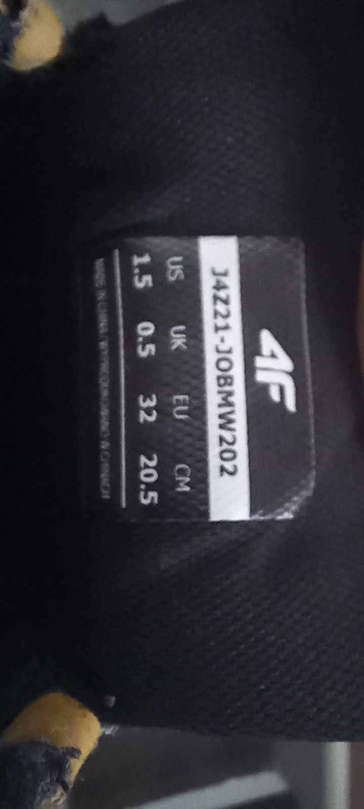 Buty jesienne 4F   rozmiar 32