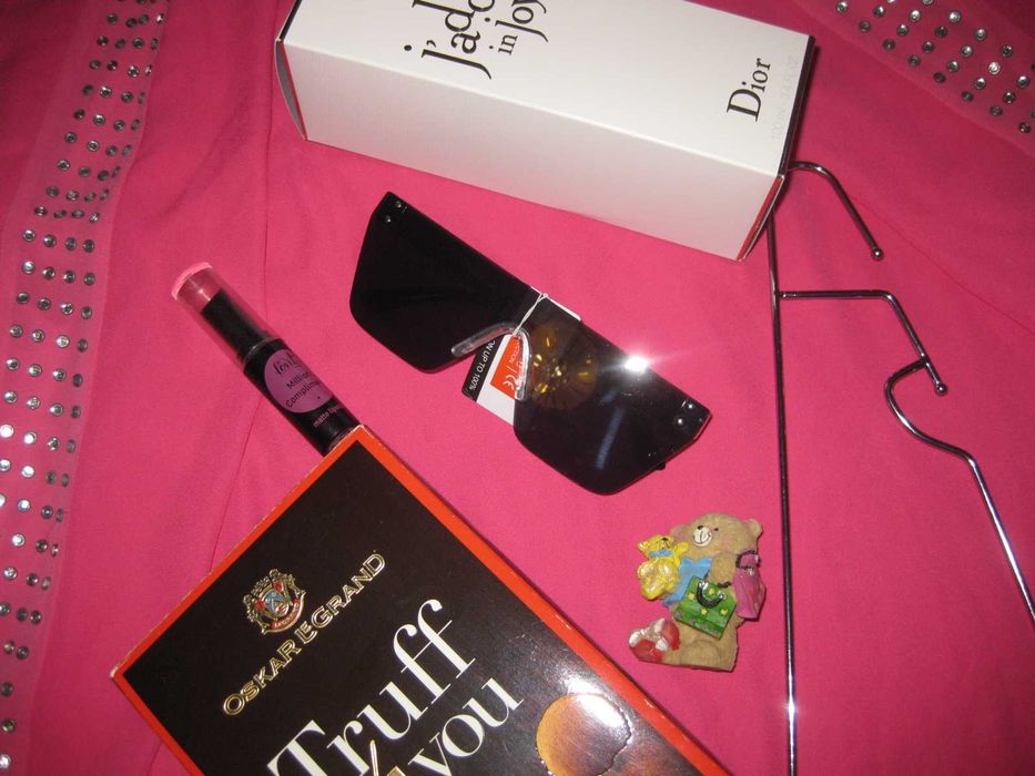 Модні суцільні Сонцезахичтні Сонячні окуляри темні чорні