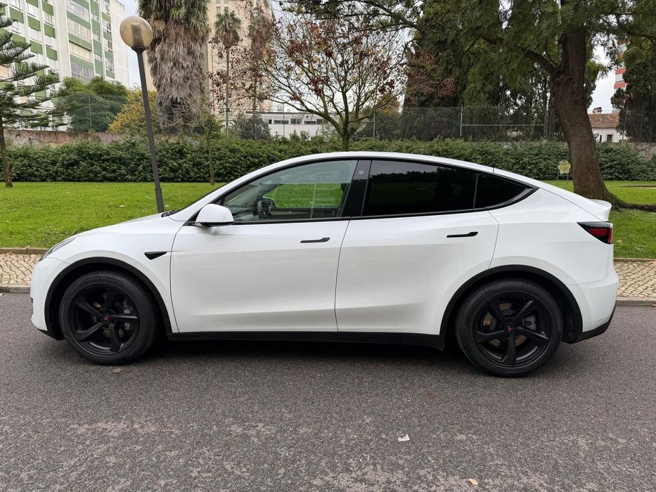 Tesla Model Y tração traseira nacinal