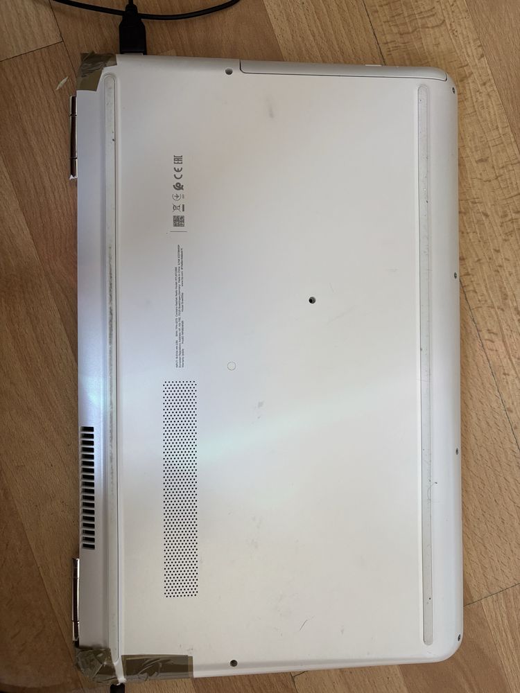 Portátil HP Pavilion 15” Branco – Funciona, mas com defeitos