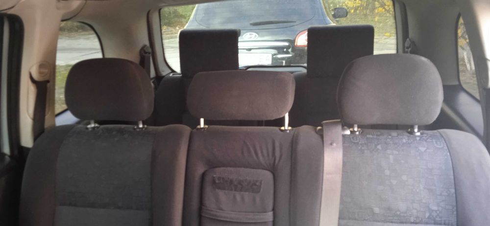 Мінівен Opel Zafira 2.00 л дизель 7 місць,