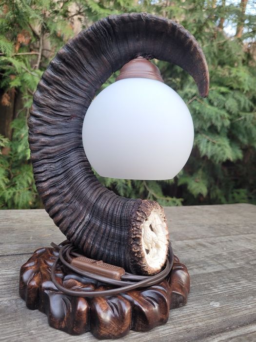 Lampka nocna lampa żyrandol muflon orzeł Eagle klosz retro myśliwski