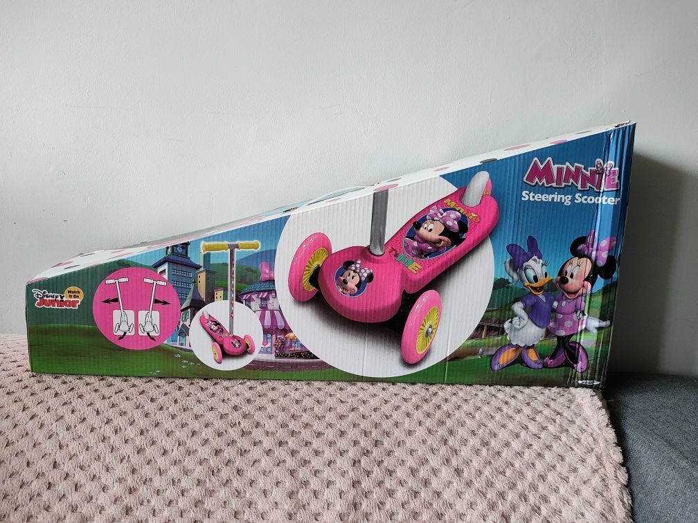 Nowa hulajnoga balansowa z myszką Minnie