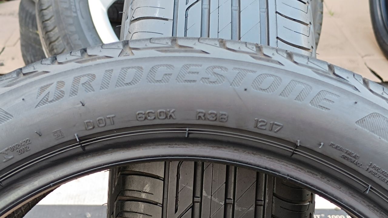 215/45R17 91W Bridgestone Turanza T001