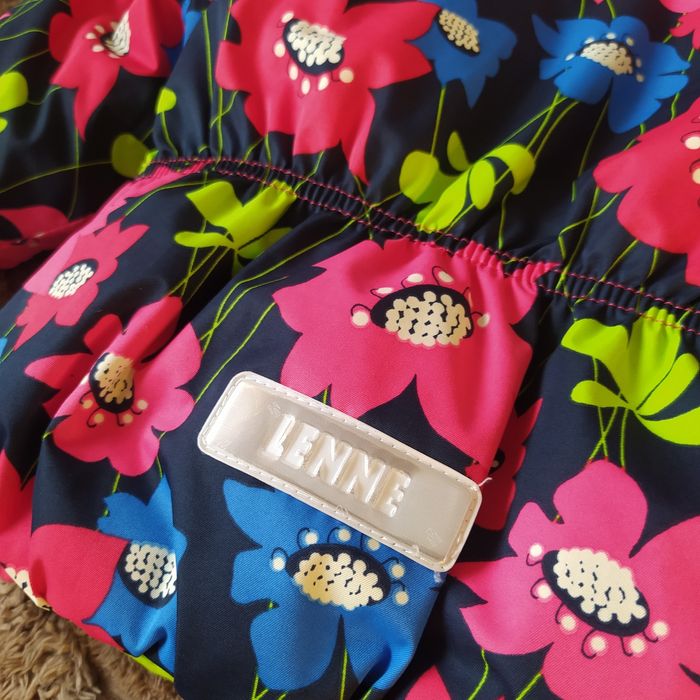 Зимова куртка на дівчинку 74