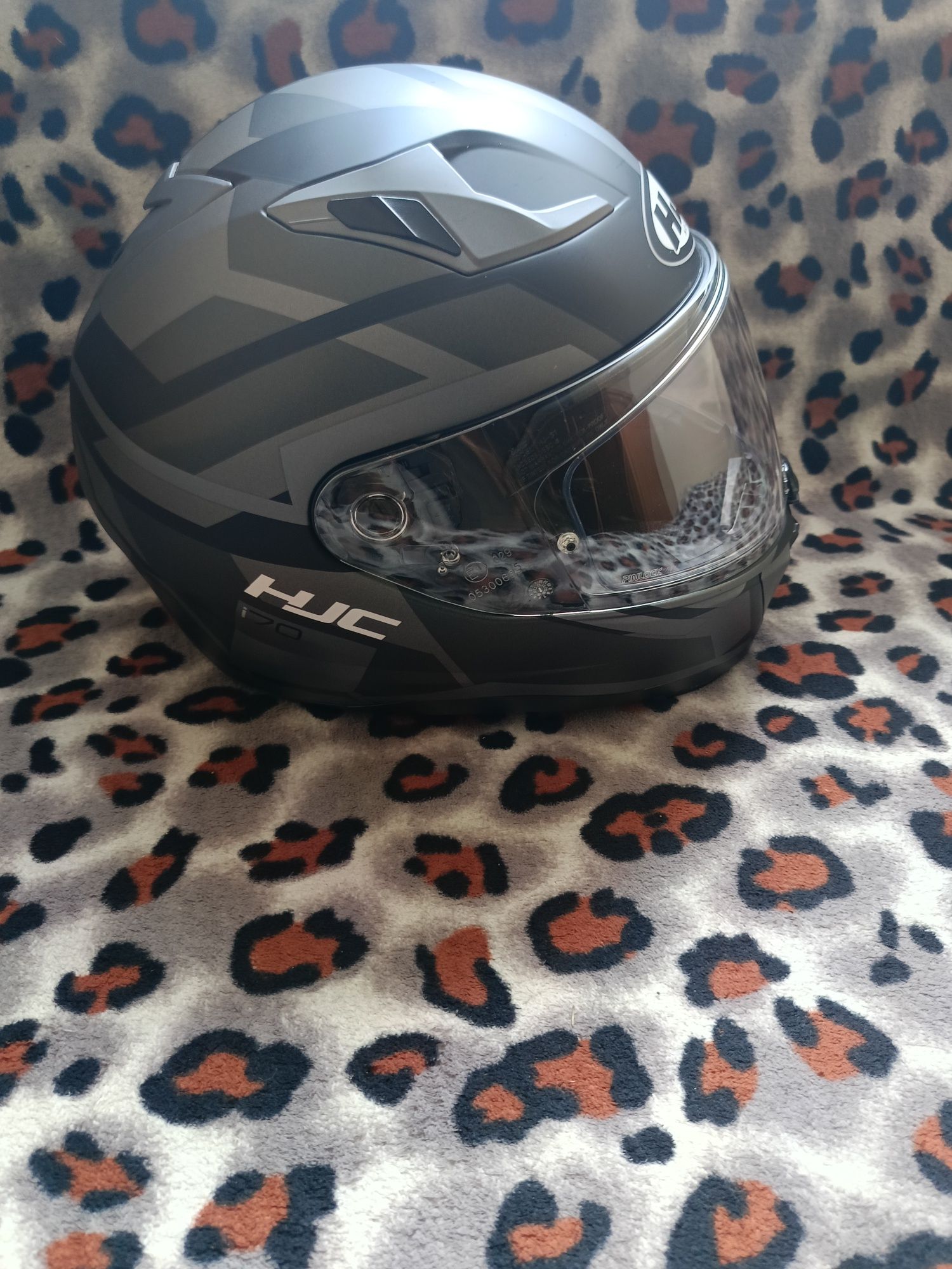 Kask motocyklowy HJC i70