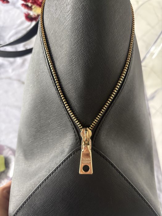 Сумка DKNY оригінал ,сафянова шкіра