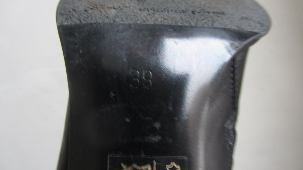 Сапоги женские кожа на каблуке размер 38 в хорошем состоянии