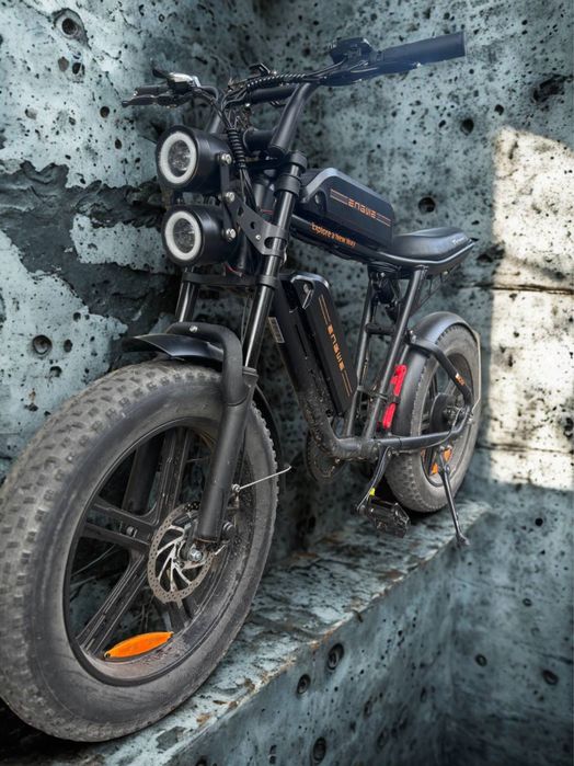 Wynajem e-roweru / E-bike rent / Аренда электровелосипеда ENGWE M20