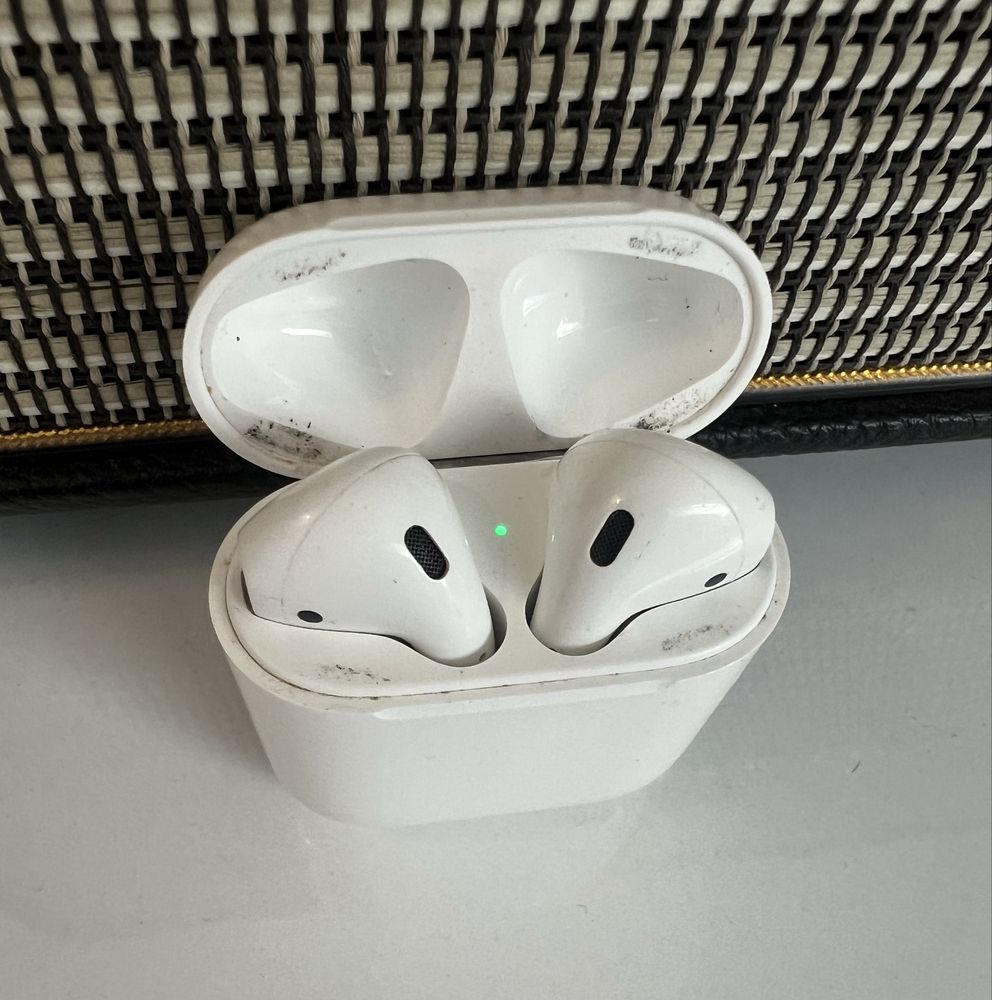 Apple AirPods 1