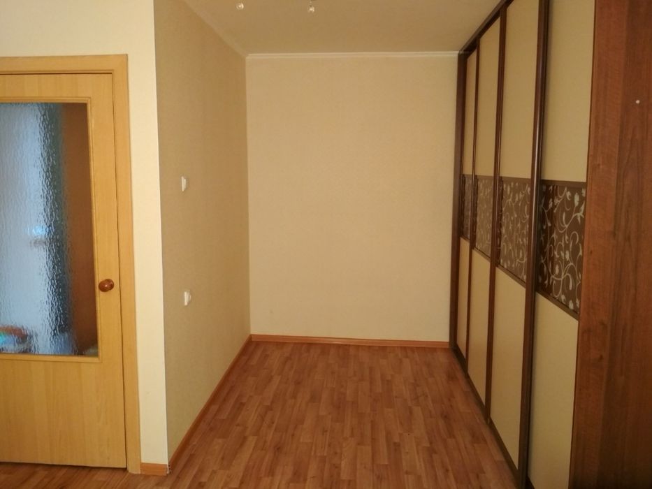 Однокімнатна квартира в довгострокову оренду, Виноградар