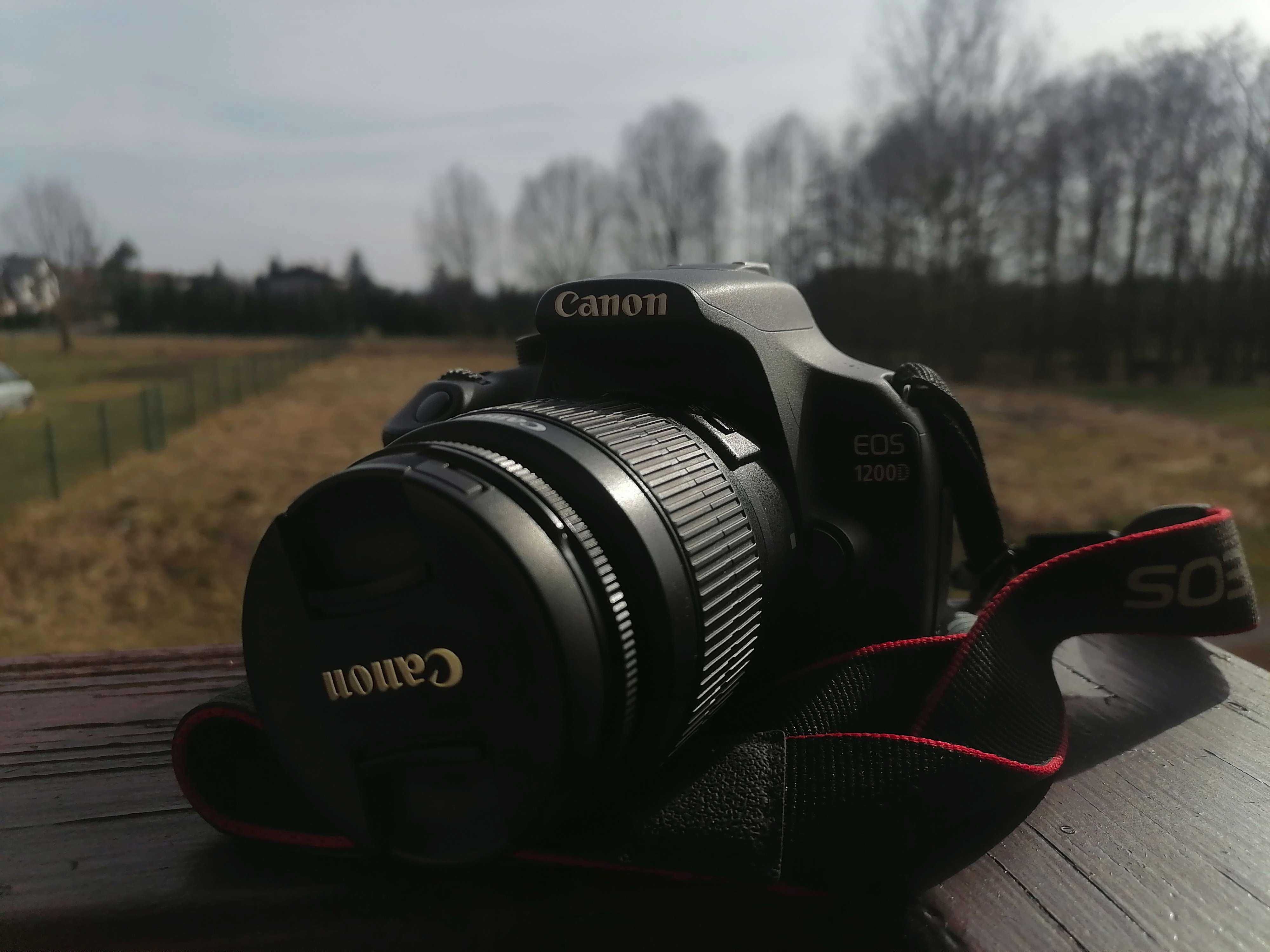 Canon 1200d + obiektyw 18-55 (Canon) + okablowanie