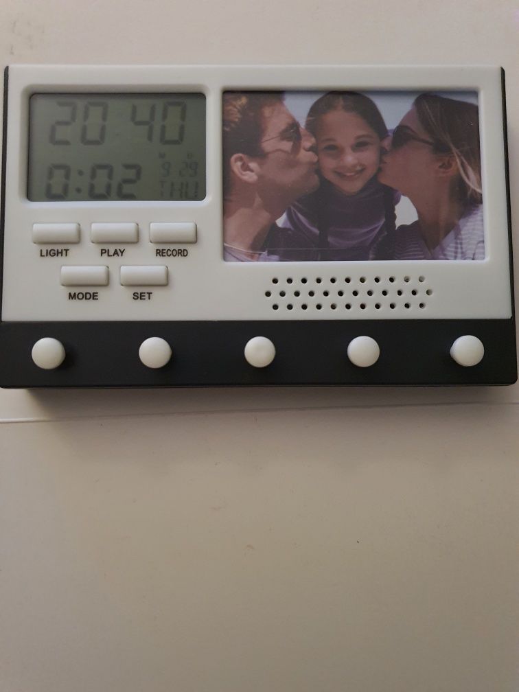 Nowy wieszak na klucze memo recorder zegar alarm Atlas for Men