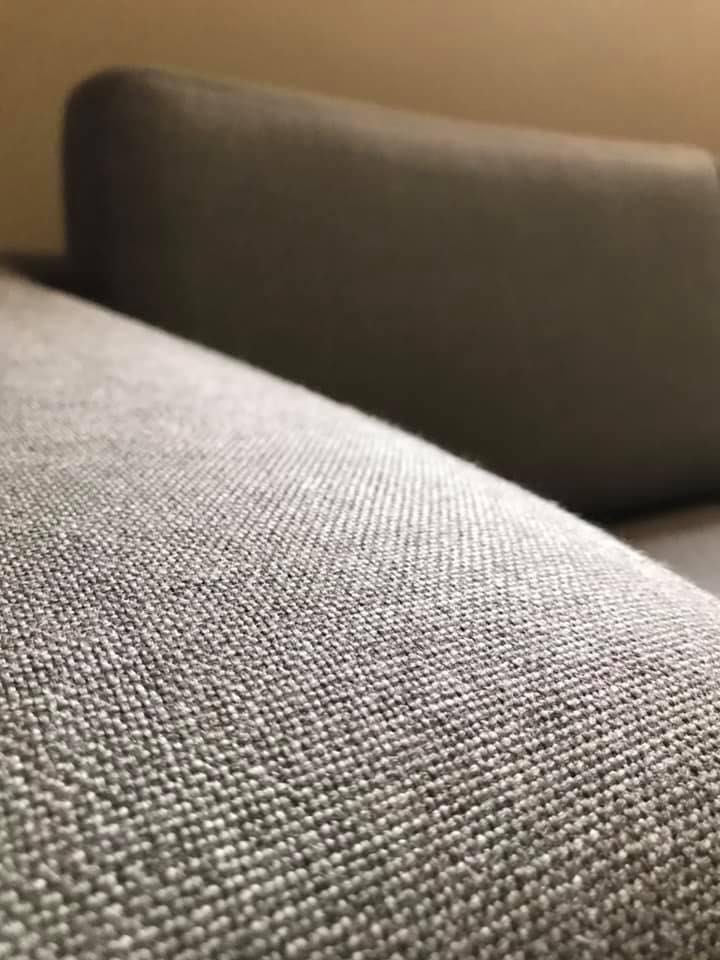Limpeza de colchões, carpetes, cadeiras e sofás