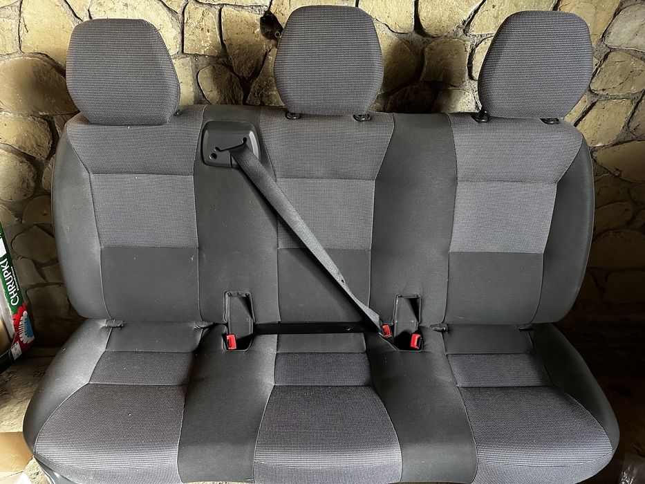 Оригінальні сидіння пежо боксер 2013 р.