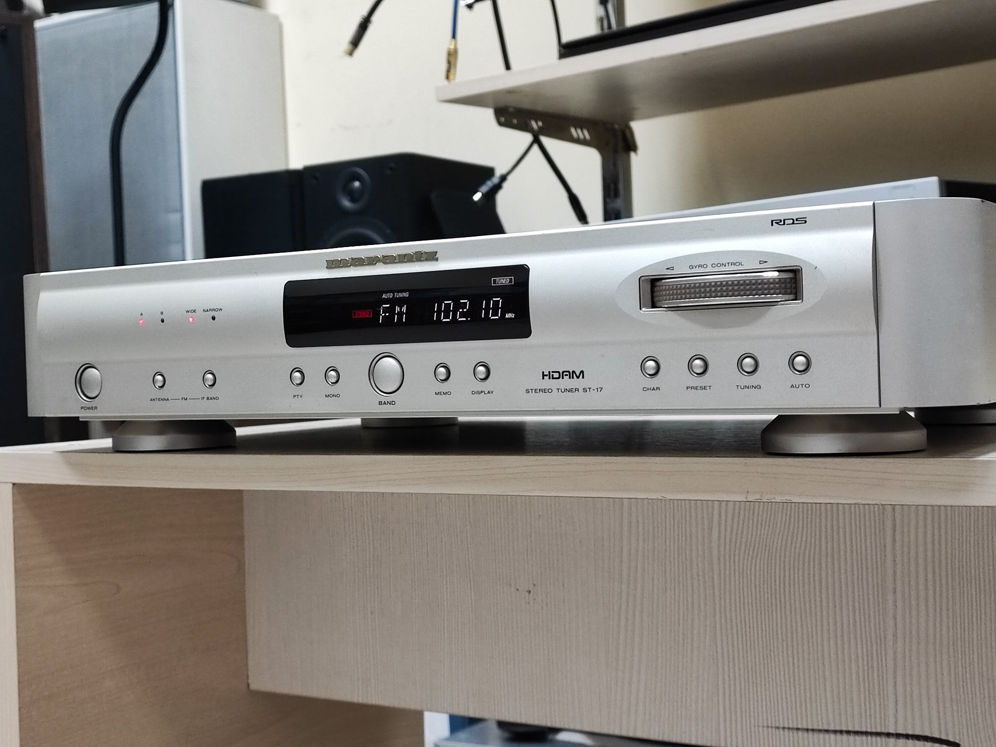 HiEnd Тюнер Marantz ST-17 ! 7 кг ! Топова модель ! Відмінний стан !