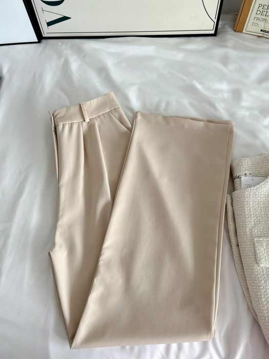 Штани класичні бежеві