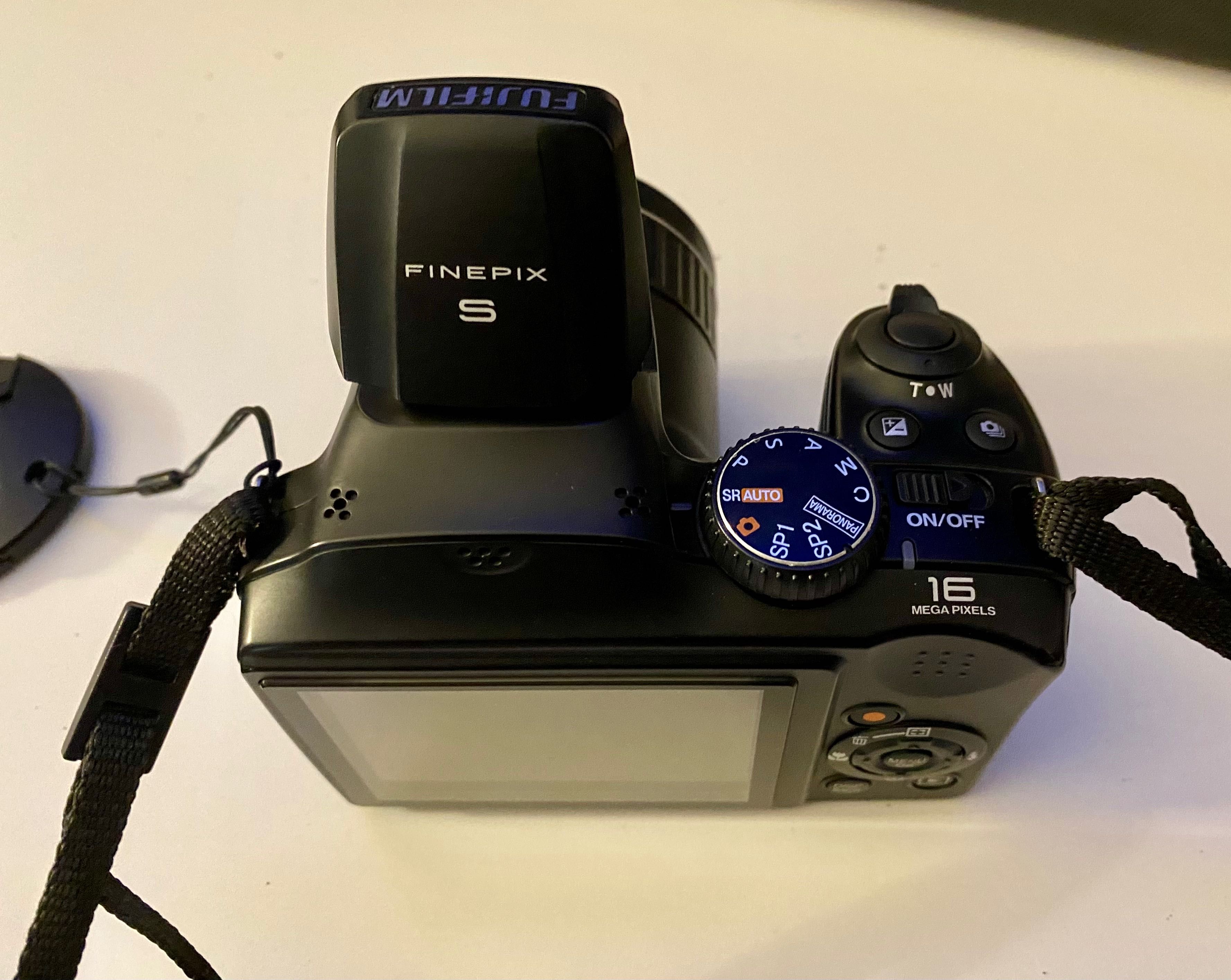 FujiFilm FinePix S