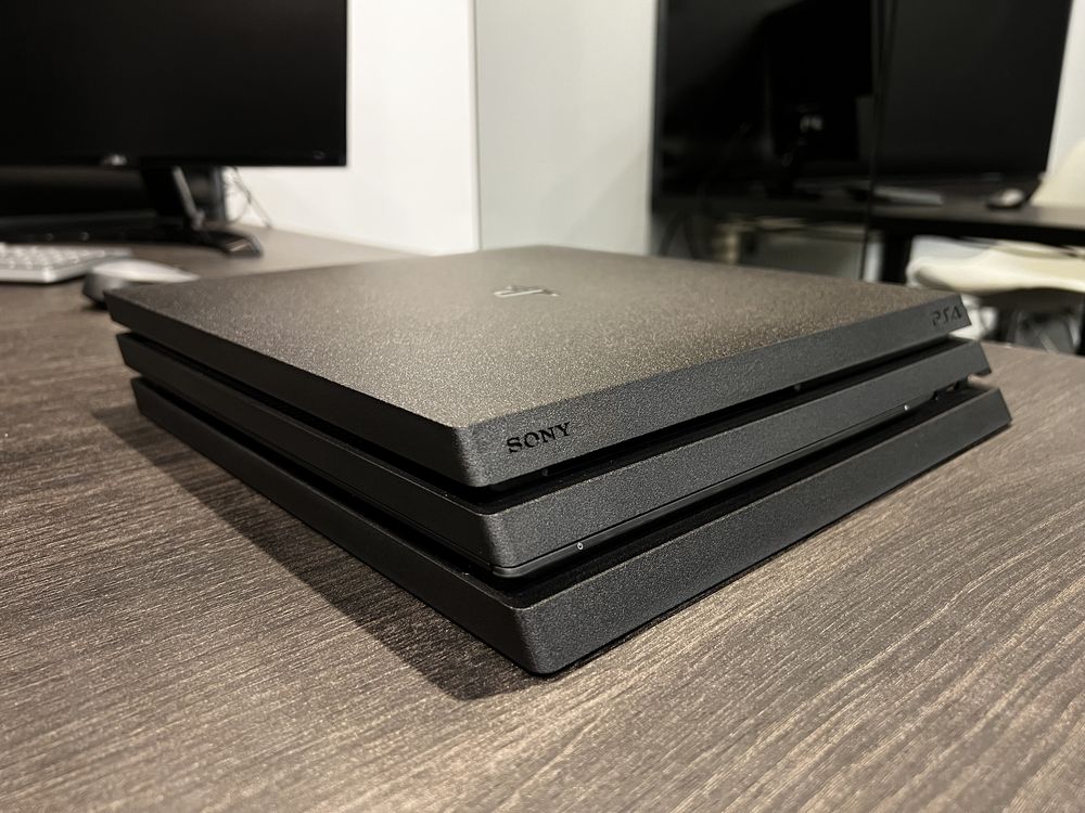 Sony PlayStation 4 Pro з гарантією 12 місяців