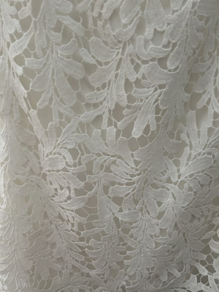 Biała koronkowa sukienka r. 38