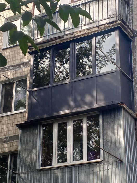 Балкон під ключ. Вікна і двері