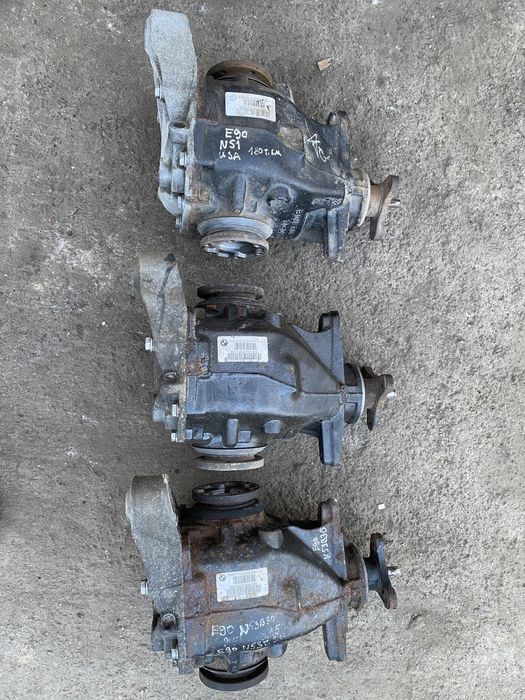 Задний редуктор e90 e84 e91 e92 е87 е81 е82разборка шрот  дифференциал