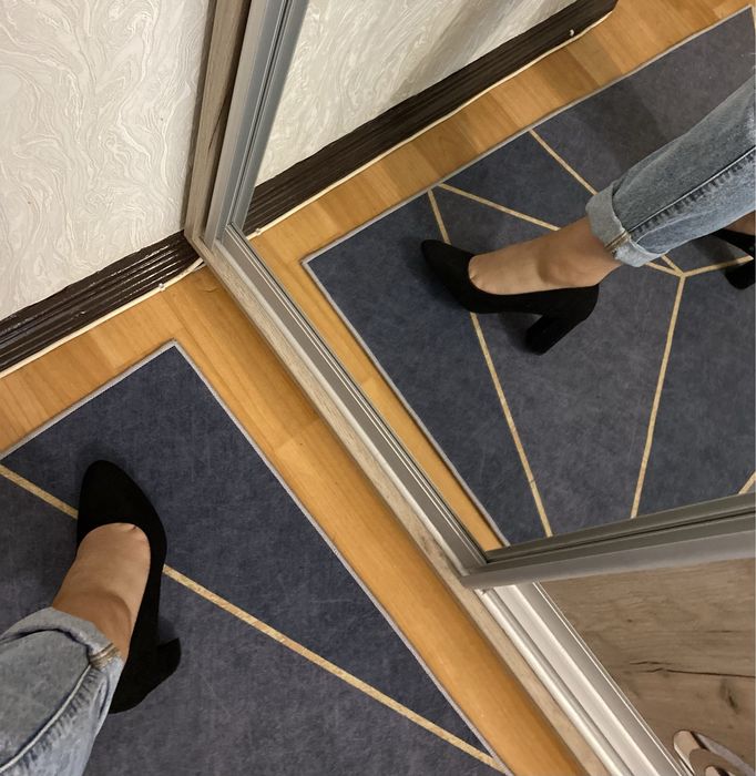 Туфлі,замш.Нові.