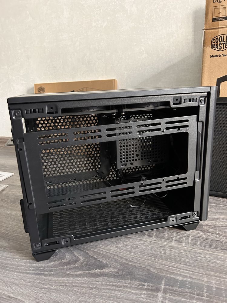 Продам корпус Cooler Master NR200P