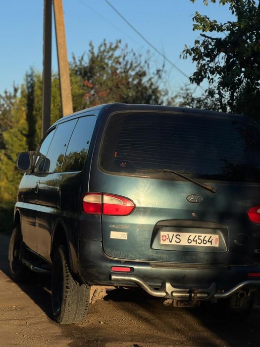 Hyundai H1,   2,4 бензин 4х4