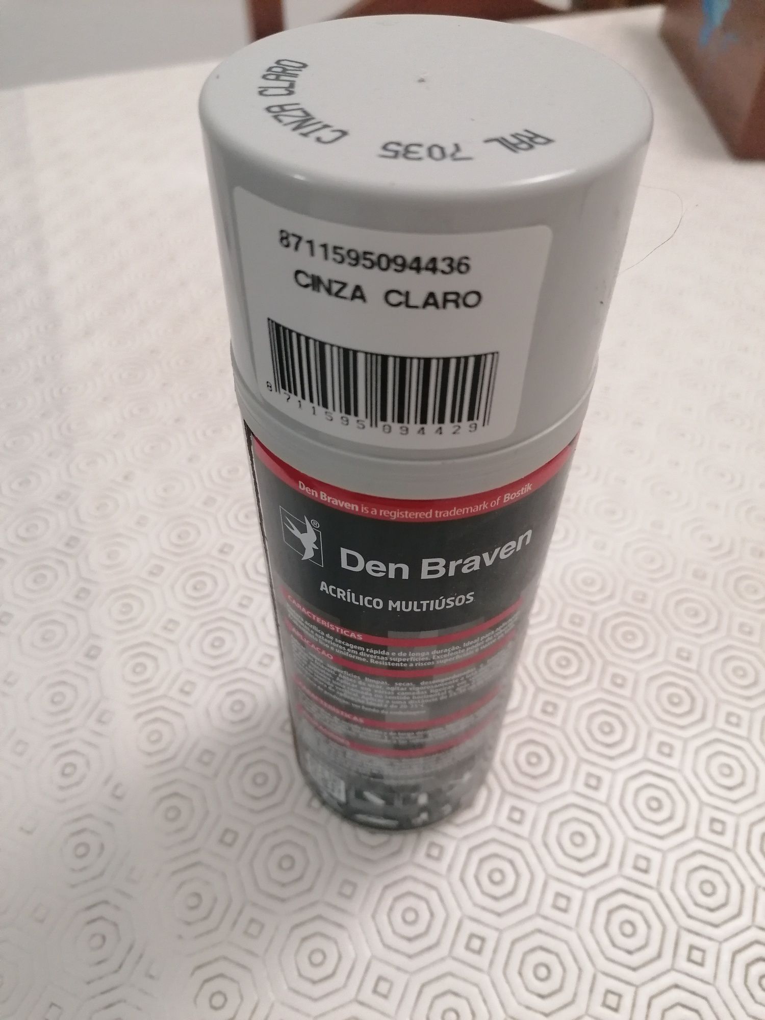 Latas tintas spray novas