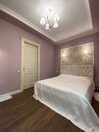 Продам 2-х  комнатную  квартиру в центральном районе Днепра