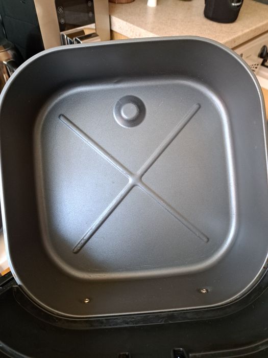 Мультипіч аерогриль 7 л. Electrolux EAF7B