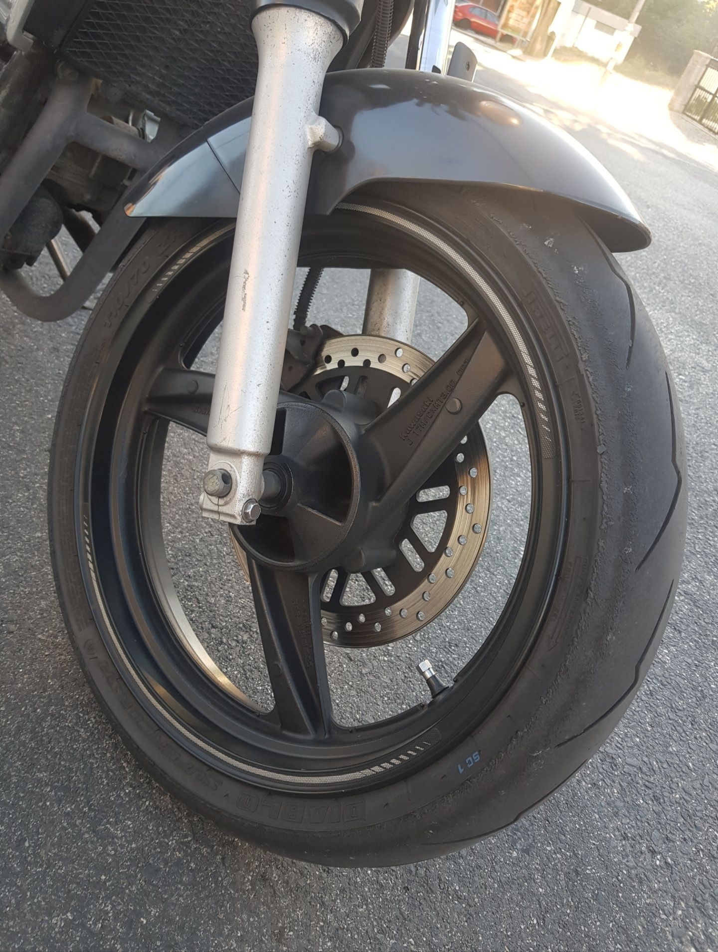 Kawasaki er 5 de 2005 Estimada