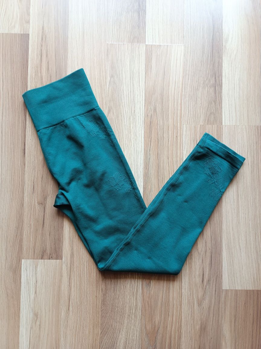 Legginsy prążkowane bezszwowe M wytłaczane kwiaty nowe