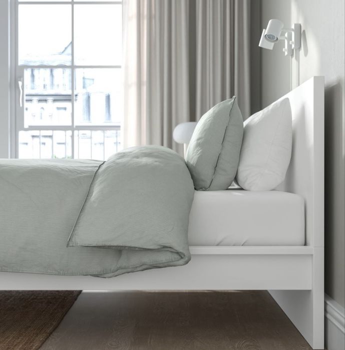 Cama de casal MALM Ikea - 180x200