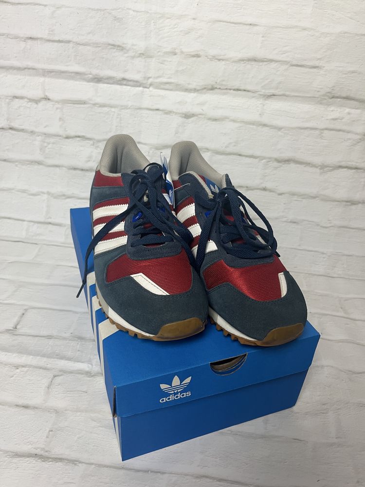 Кросіви Adidas ZX 700