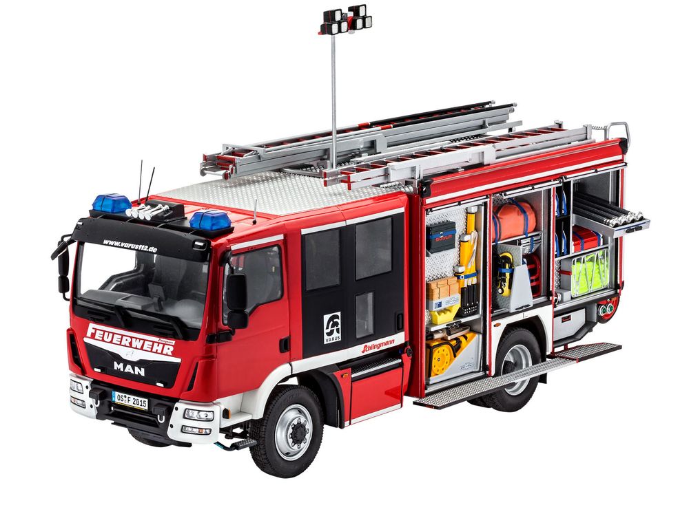 SAMOCHÓD model 1/24 Revell 07452 SCHLINGMANN HLF 20 VARUS 4
