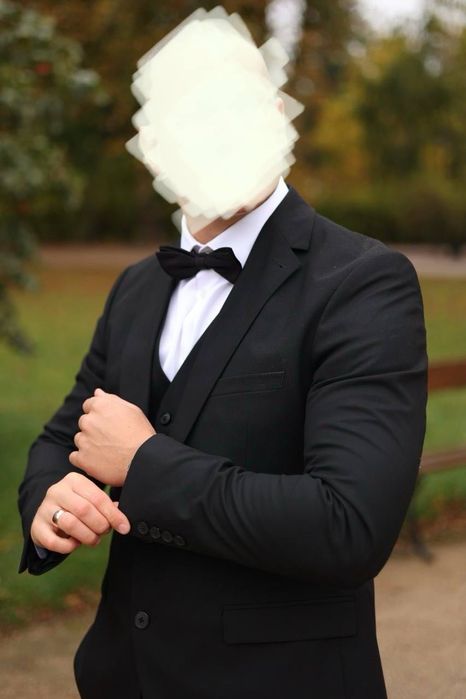 Elegancki smoking męski – idealny na ślub lub inne uroczystości