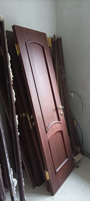 Продам міжкімнатні двері