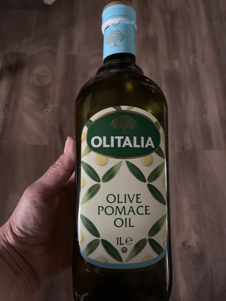 Пустые бутылки из под оливкового масла