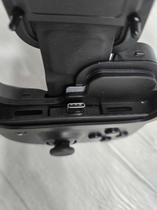 Геймпад Razer Kishi v1 for Android USB Black (RZ06-02900100-R3M1)