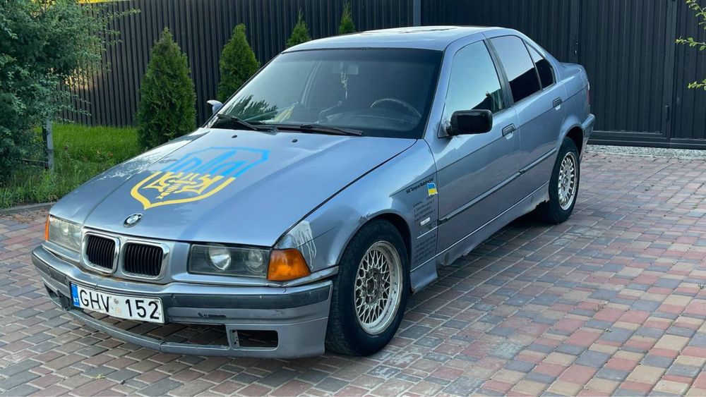 Bmw e36 1.8 avtomat на ходу