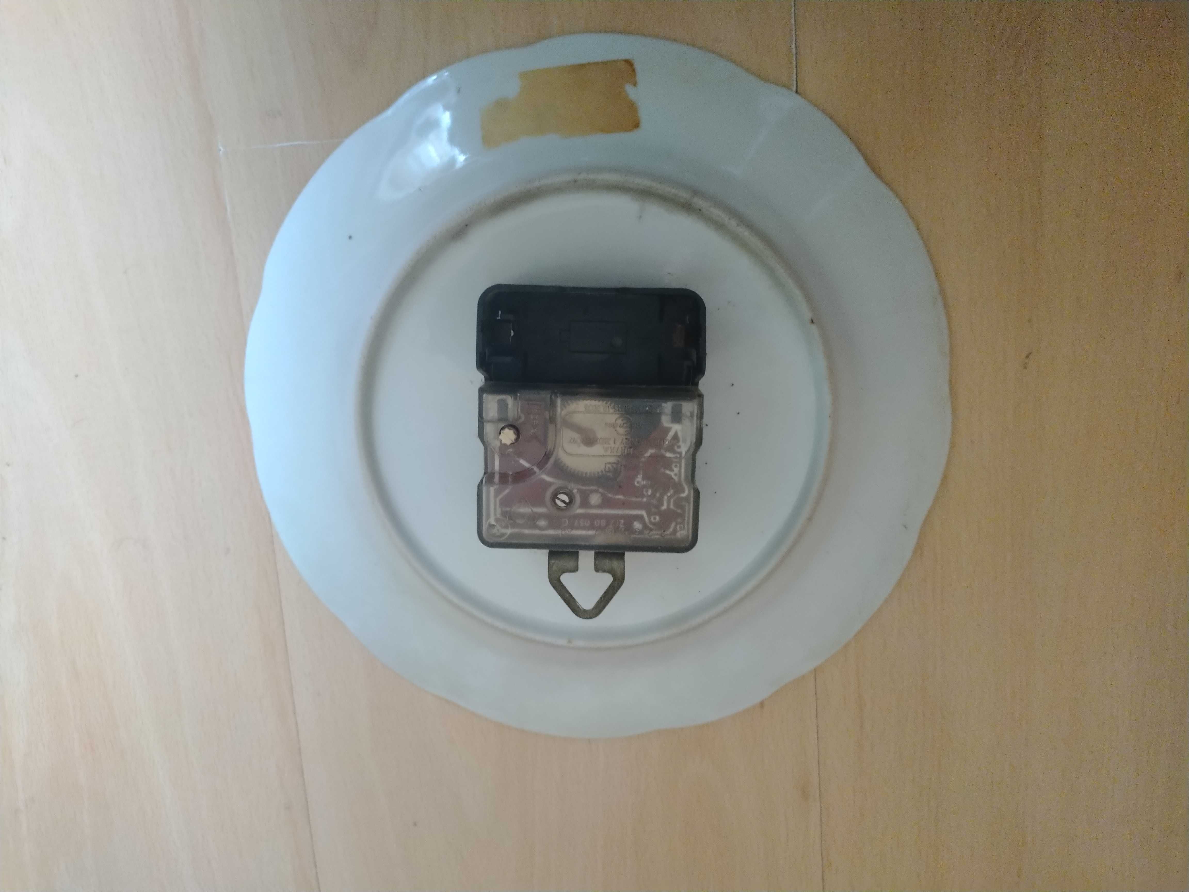 Zegar ścienny kwarc METRON z PRL