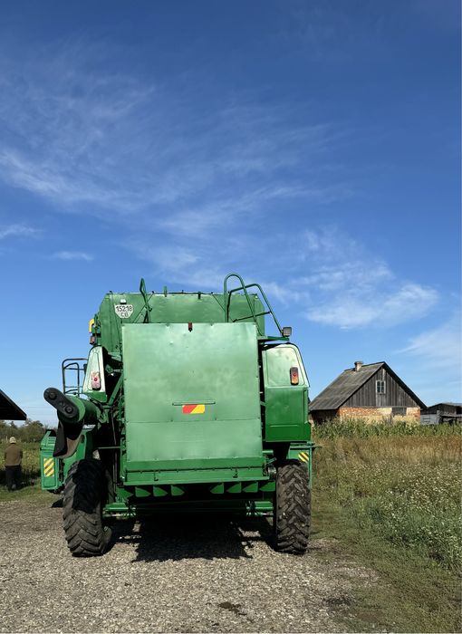 Комбайн Дон 1500б