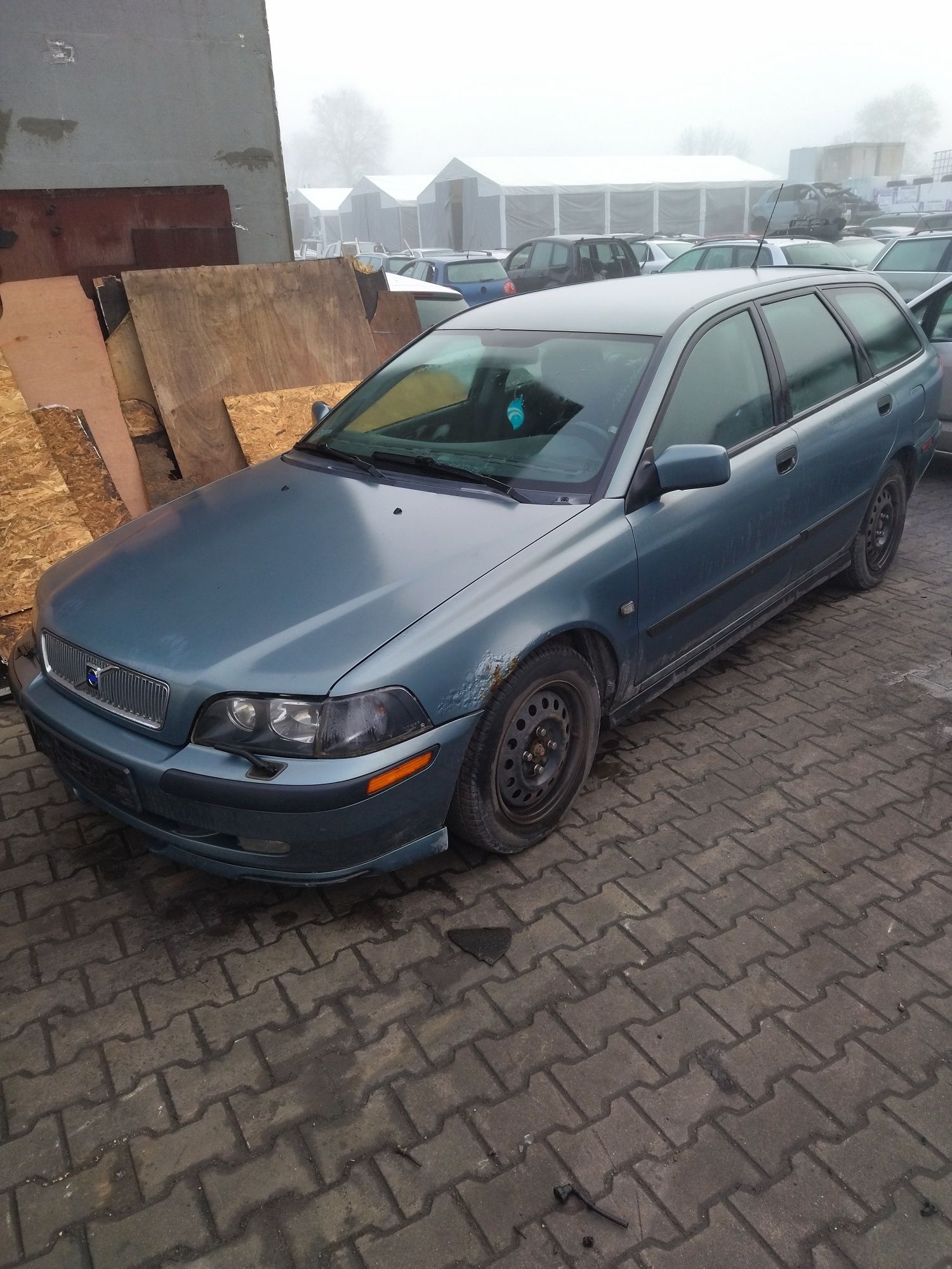 Volvo S40 V40FL Lift Lampa Lewy Przód Hella Czarne