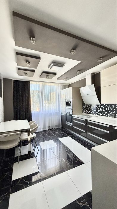 Продаж шикарноі квартири в преміальному ЖК «Сонячна брама»