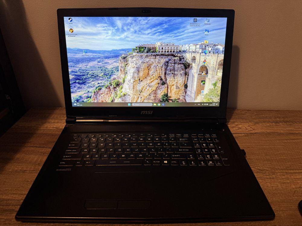 MSI GP73 Leopard 8RE