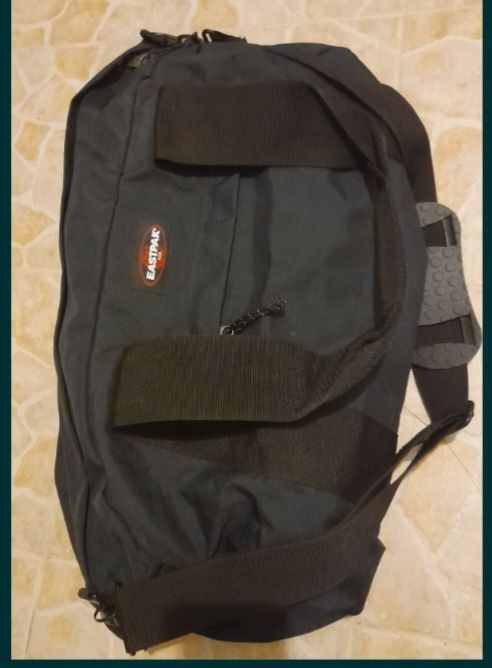 Mala/saco viagem EASTPAK