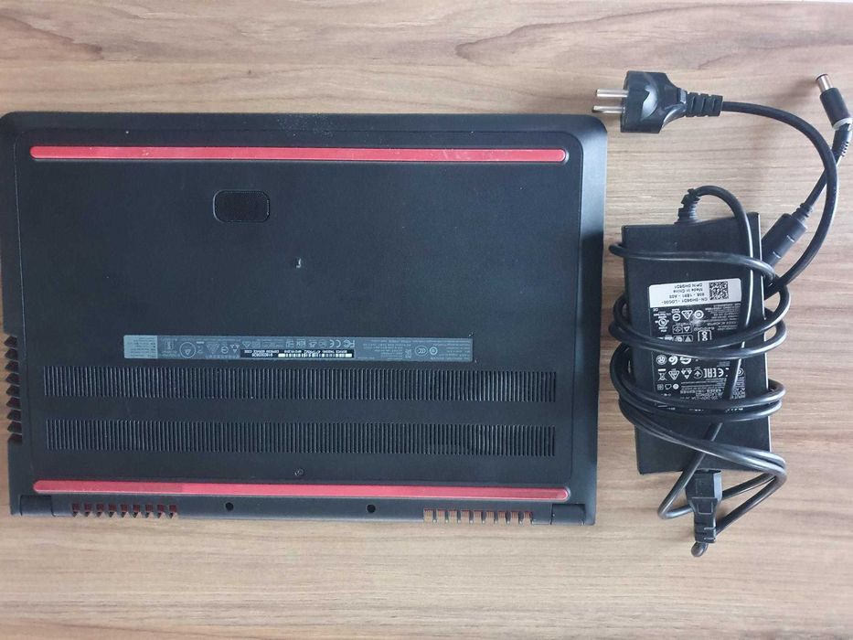 Dell Inspiron 5577 i5 -7300 NOWA BATERIA